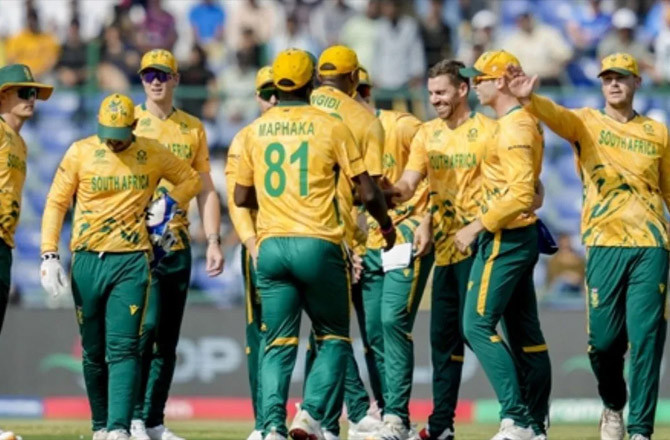 جنوبی افریقہ ٹورنامنٹ کی احمق ترین ٹیم ہے: مائیکل وان